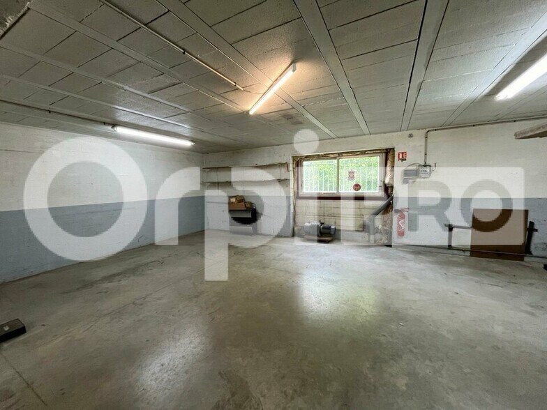 Local d'activités dans Mormant à vendre - Photo intérieure – Image 2 sur 9