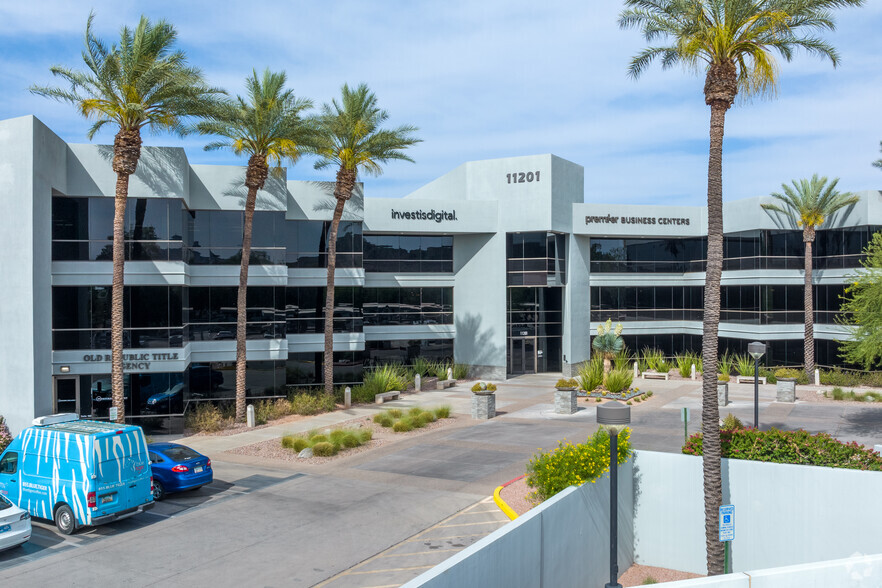11201 N Tatum Blvd, Phoenix, AZ à louer - Photo de l’immeuble – Image 2 sur 7