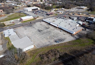 Plus de détails pour 328-330 E Spring St, Palestine, TX - Bureau à louer