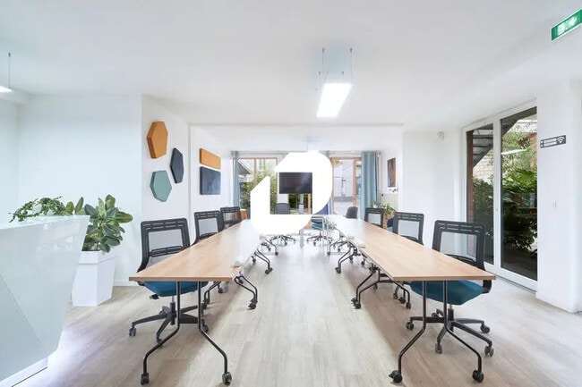 Plus de détails pour 24-26 Avenue Vladimir Ilitch Lenine, Arcueil - Bureau à louer