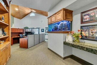 Plus de détails pour 1321 W Randol Mill Rd, Arlington, TX - Bureau à louer