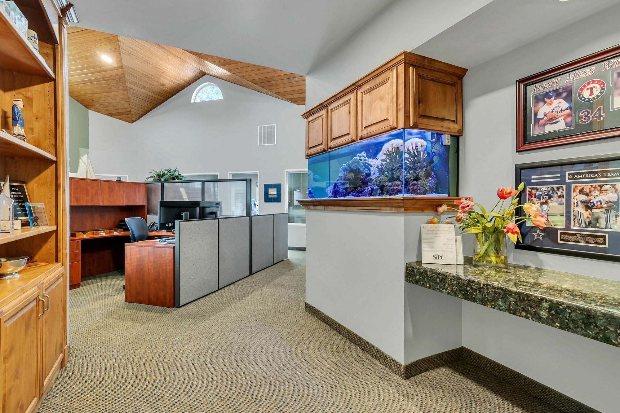 1321 W Randol Mill Rd, Arlington, TX à louer Photo intérieure– Image 1 sur 11