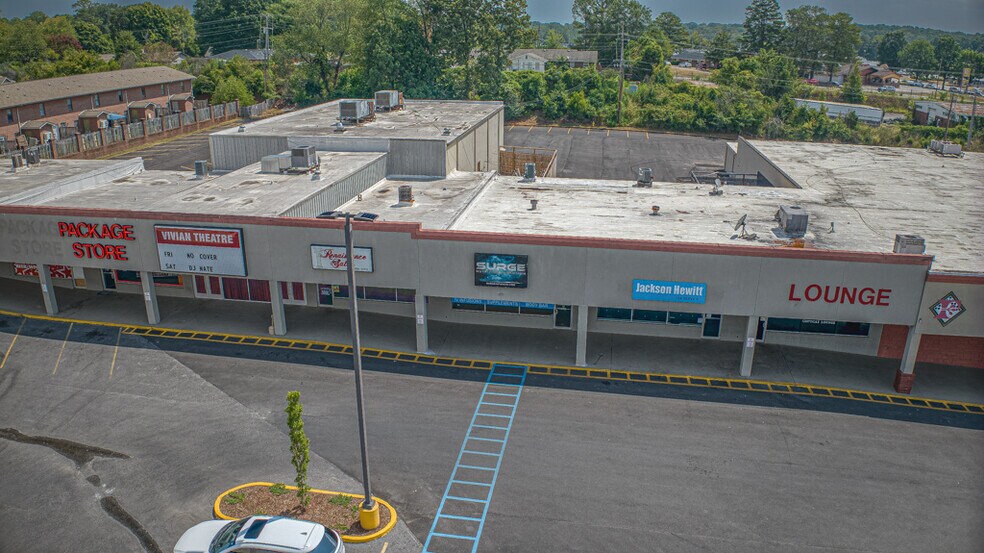 1700 Darby Dr, Florence, AL à louer - Photo de l’immeuble – Image 2 sur 9