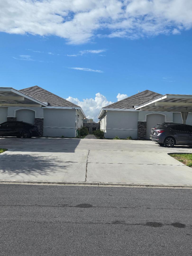 2104 Stauffer St, Weslaco, TX à vendre Photo de l’immeuble– Image 1 sur 7