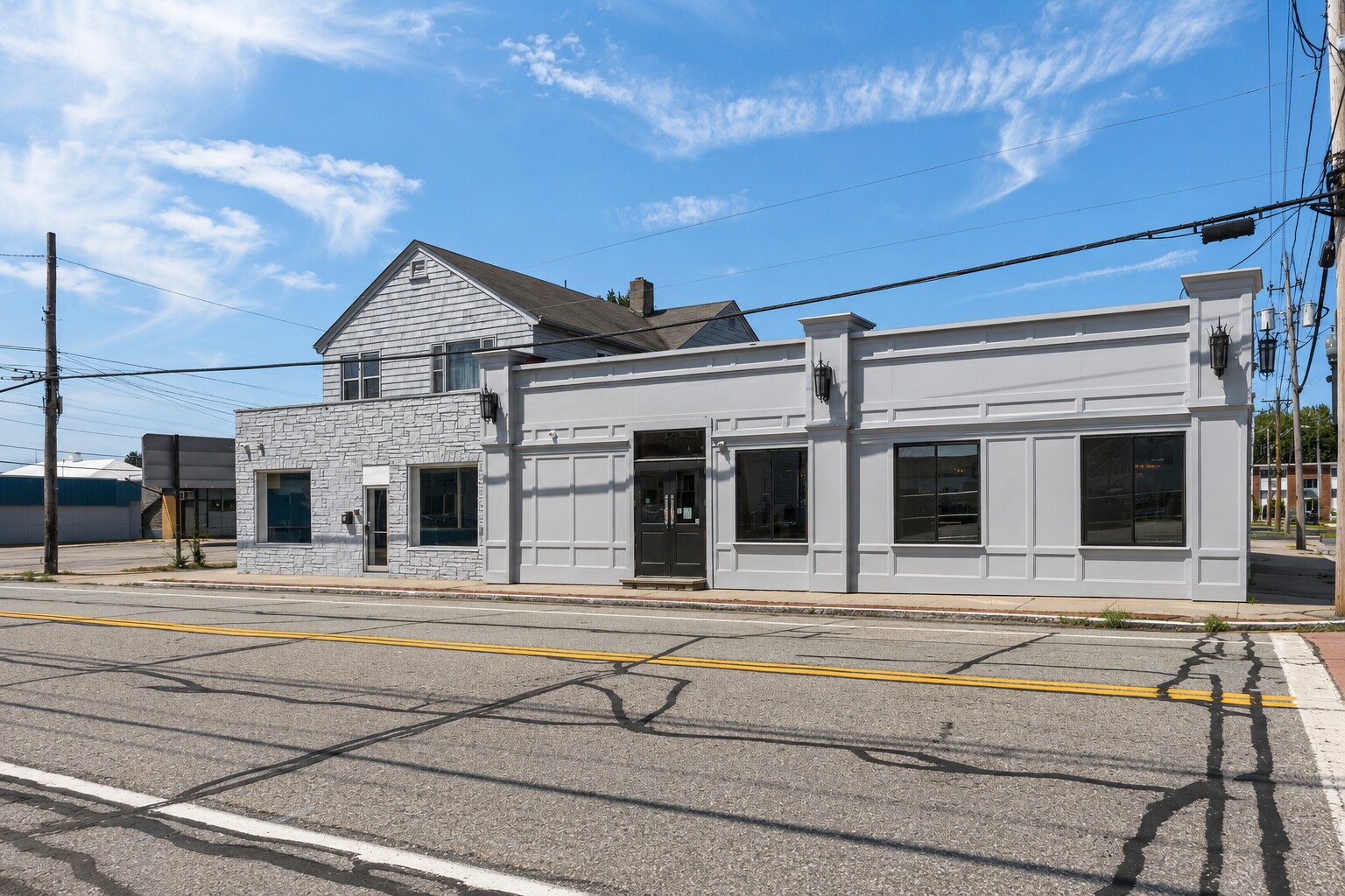 1058 Charles St, North Providence, RI à vendre Photo de l’immeuble– Image 1 sur 38