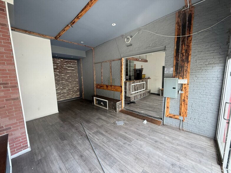 185 Howard Ave, Brooklyn, NY à louer - Photo de l’immeuble – Image 3 sur 6