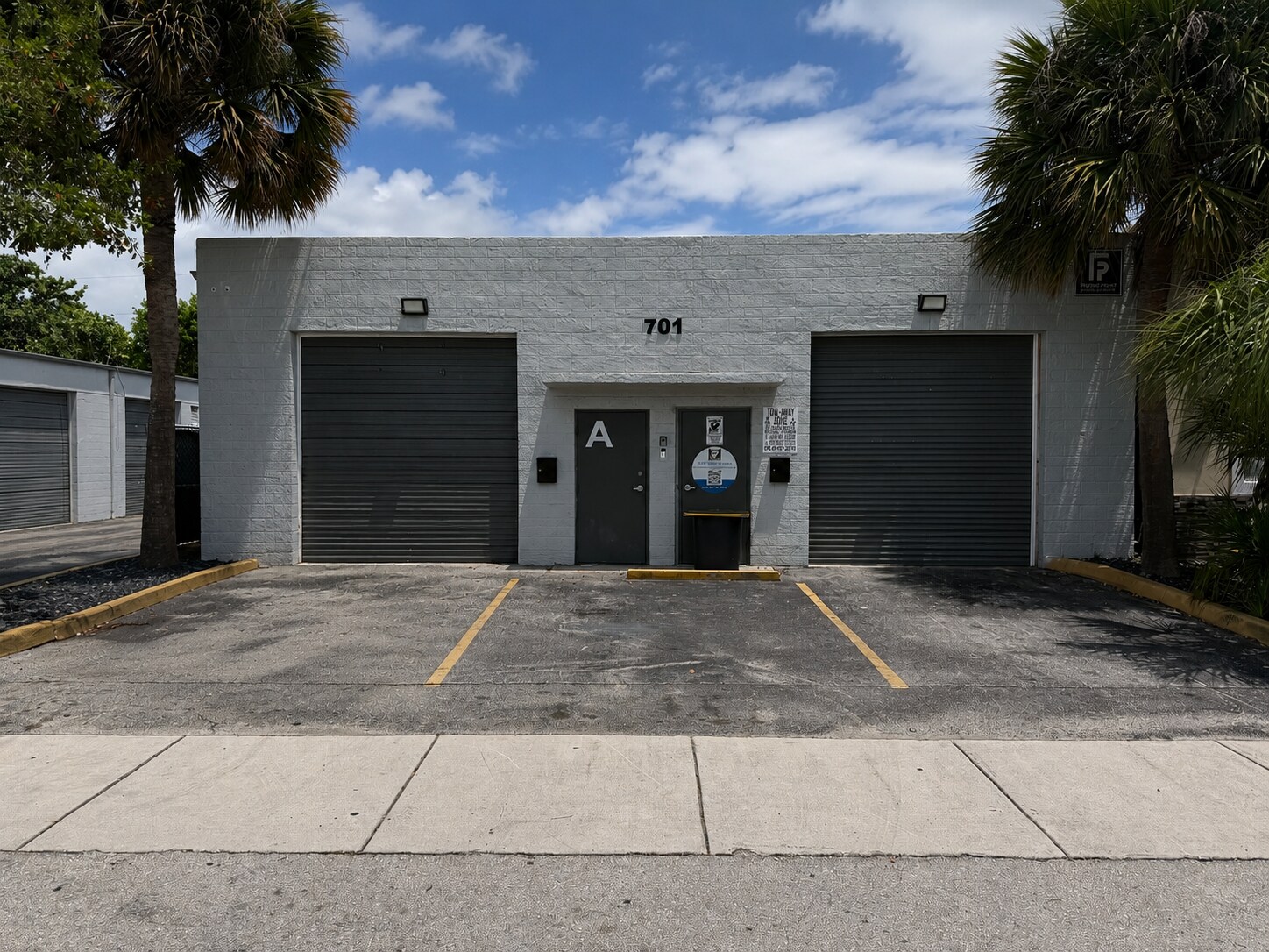611 NE 42nd St, Deerfield Beach, FL à louer Photo de l’immeuble– Image 1 sur 3