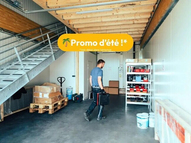 Plus de détails pour Local d'activités à louer