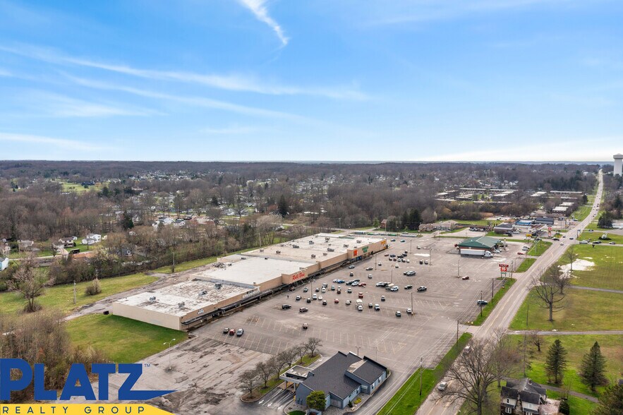 4317-4341 Kirk Rd, Youngstown, OH à louer - Photo principale – Image 1 sur 20