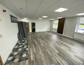 4250-4255 Park Appr, Leeds à louer Photo intérieure– Image 2 sur 2