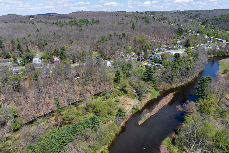 736 Texas Palmyra Hwy, White Mills, PA à vendre - Photo de l’immeuble – Image 2 sur 53