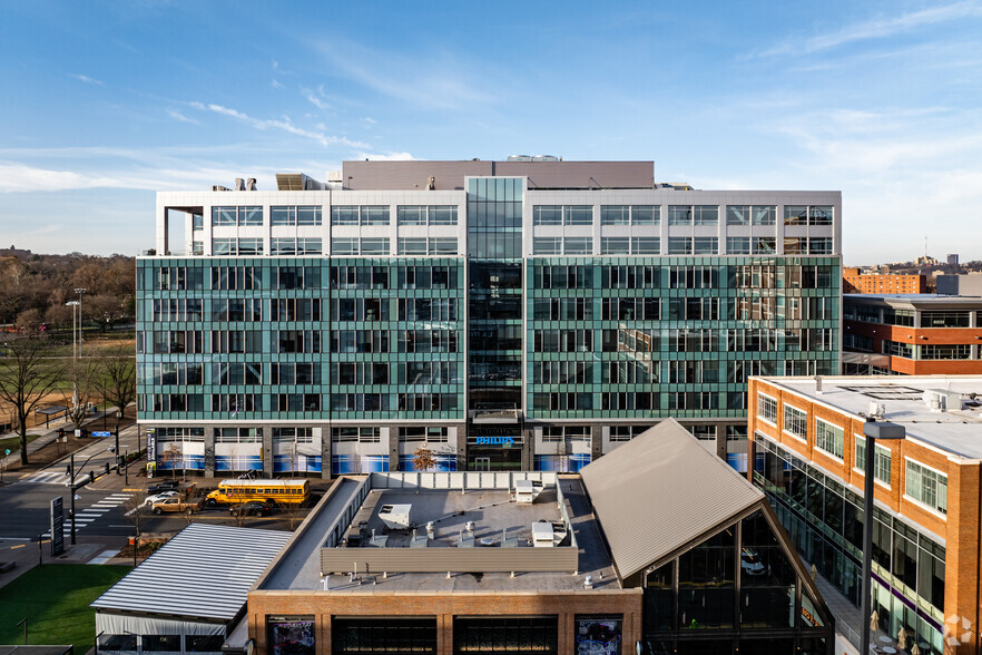 6420 Penn Ave, Pittsburgh, PA à louer - Photo de l’immeuble – Image 3 sur 24