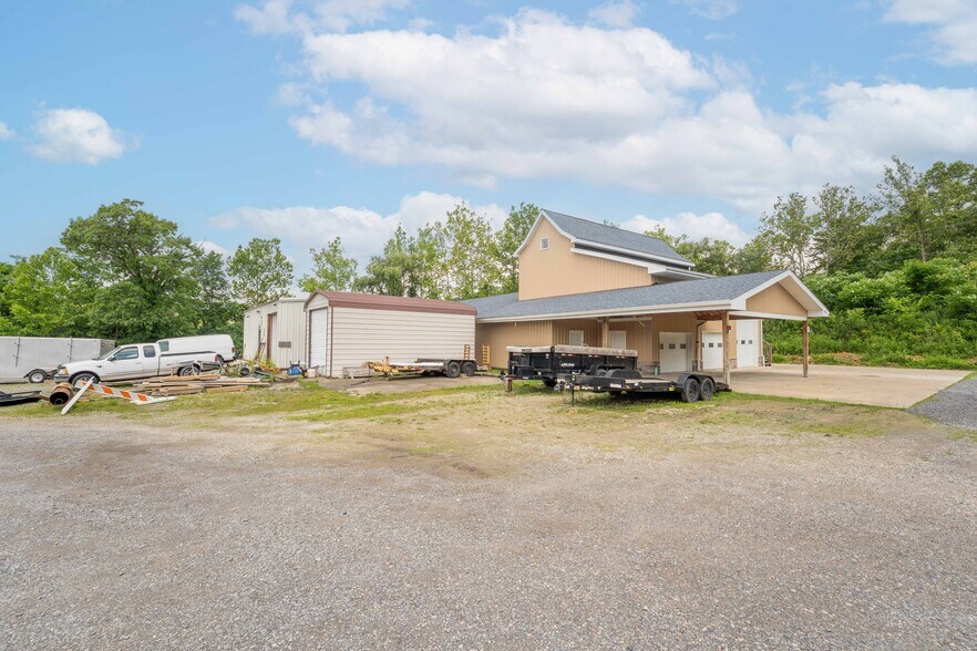 429 Fairchance Rd., Morgantown, WV à louer - Photo de l’immeuble – Image 2 sur 37