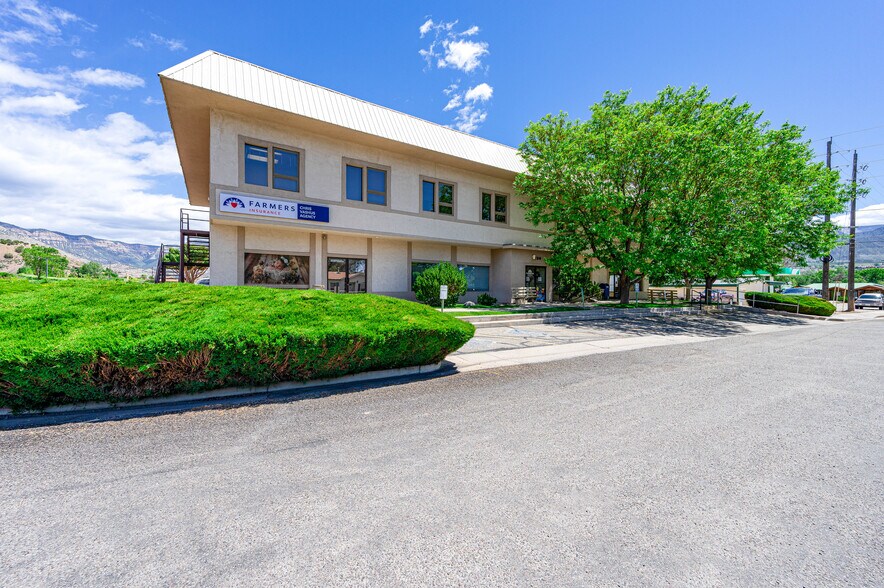 120 N Railroad Ave, Parachute, CO à vendre - Photo de l’immeuble – Image 2 sur 9