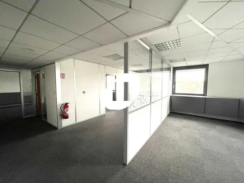 Bureau dans Lyon à louer - Photo de l’immeuble – Image 2 sur 9