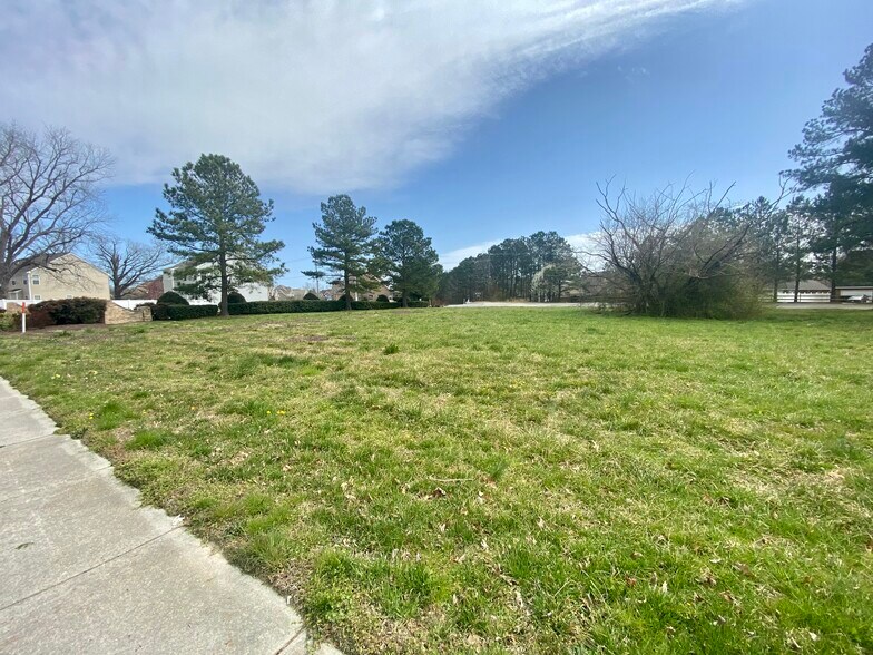 890 Kempsville Rd, Chesapeake, VA à vendre - Photo de l’immeuble – Image 3 sur 6