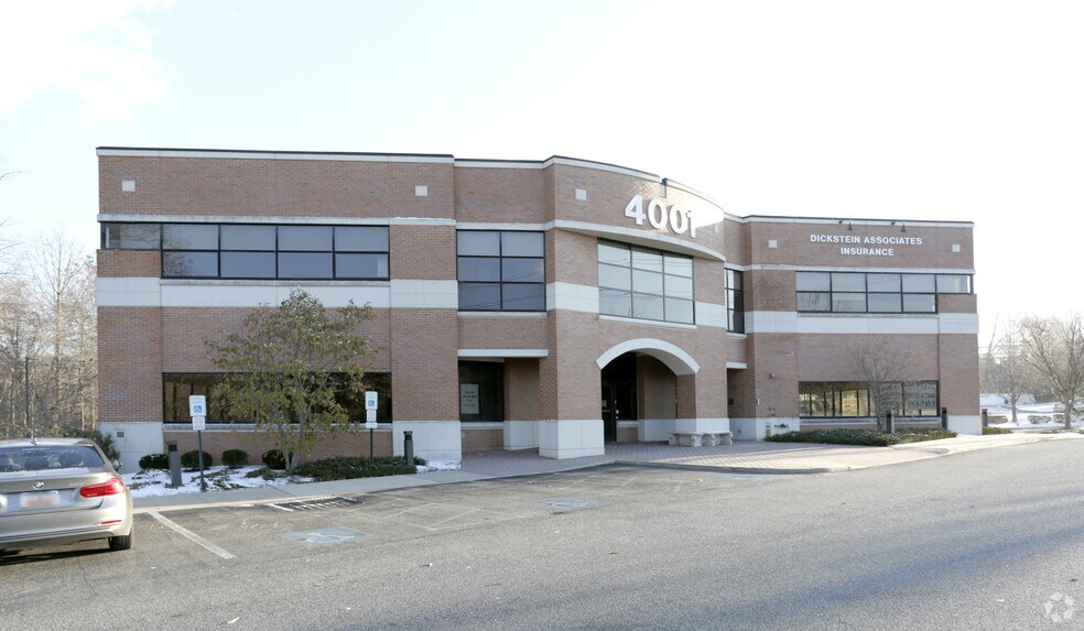 4001 Asbury Ave, Tinton Falls, NJ à louer - Photo de l’immeuble – Image 2 sur 6