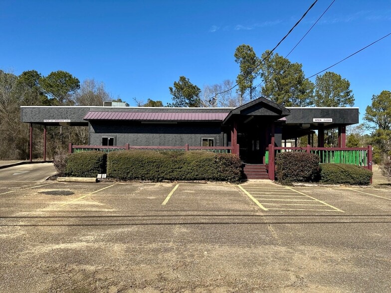 113 Tuscaloosa Rd, Columbus, MS à vendre - Photo de l’immeuble – Image 1 sur 6