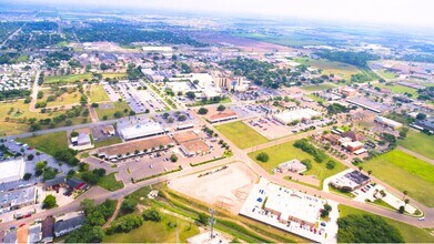 1221 S 10th St, Weslaco, TX à louer Photo intérieure– Image 2 sur 9