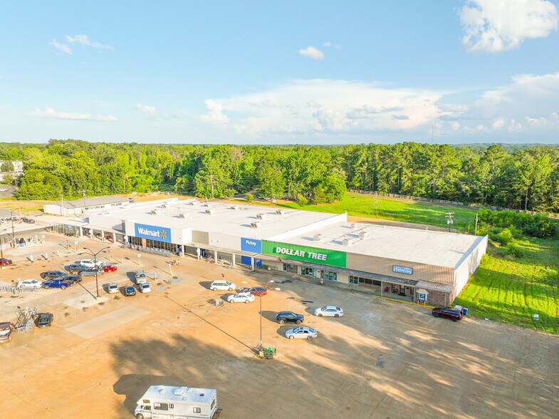 658 E Madison St, Houston, MS à louer - Photo de l’immeuble – Image 1 sur 8