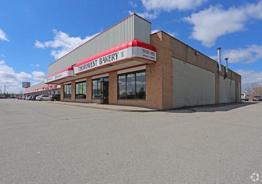 3969 Montrose Rd, Niagara Falls, ON à louer - Photo de l’immeuble – Image 2 sur 6
