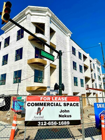 217 Lincolnway, Valparaiso, IN à louer - Photo de la construction – Image 3 sur 15