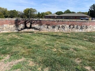 Plus de détails pour NE Twin Oaks Pkwy & J Hwy, Peculiar, MO - Terrain à vendre