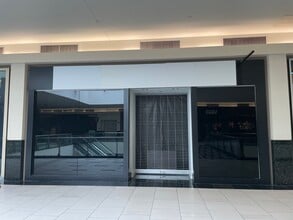 9301 Tampa Ave, Northridge, CA à louer Photo intérieure– Image 1 sur 1