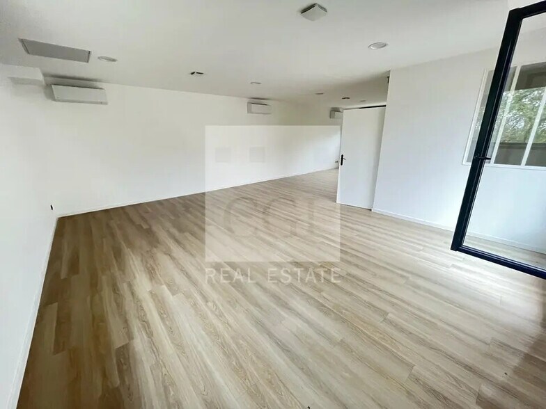 Bureau dans Sainte-Foy-lès-Lyon à vendre - Photo intérieure – Image 3 sur 11