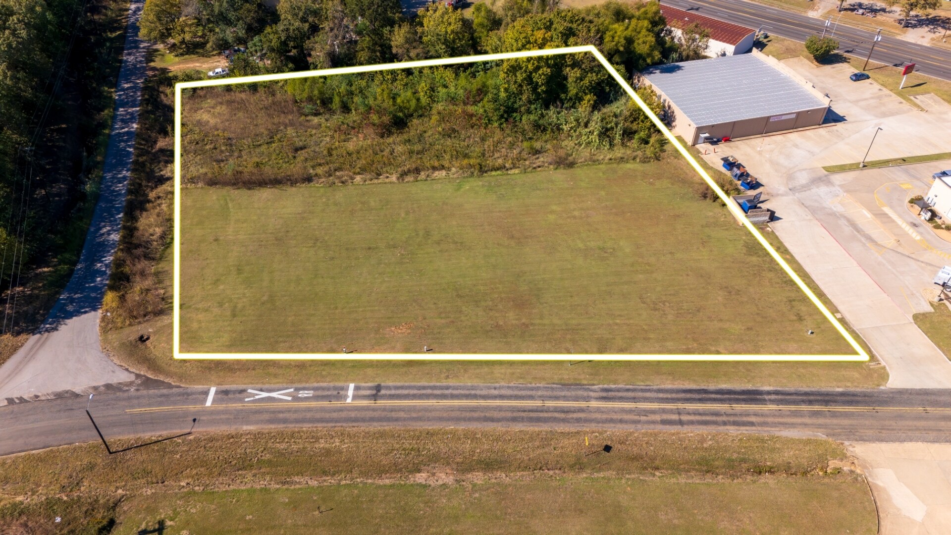 000 W Point Tap Dr, Palestine, TX à vendre Photo principale– Image 1 sur 11