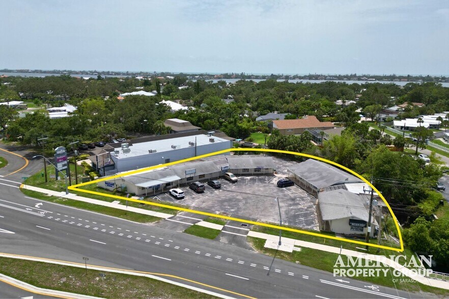 7204 S Tamiami Trl, Sarasota, FL à vendre - Photo de l’immeuble – Image 1 sur 3