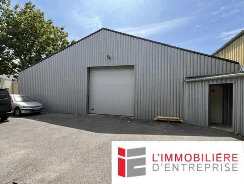 Industriel/Logistique dans Vannes à louer - Photo de l’immeuble – Image 2 sur 5