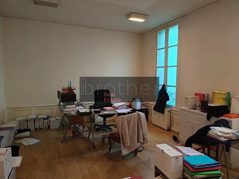 Bureau dans Bordeaux à louer - Photo de l’immeuble – Image 3 sur 9