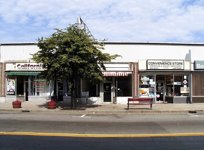 639-651 Washington St, Norwood, MA à louer - Photo de l’immeuble – Image 3 sur 12