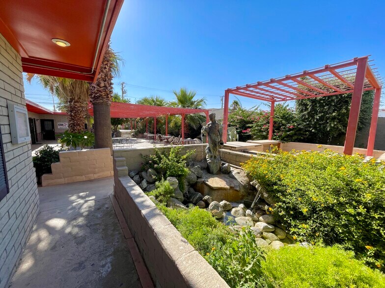 13279 Palm Dr, Desert Hot Springs, CA à louer - Photo de l’immeuble – Image 3 sur 7