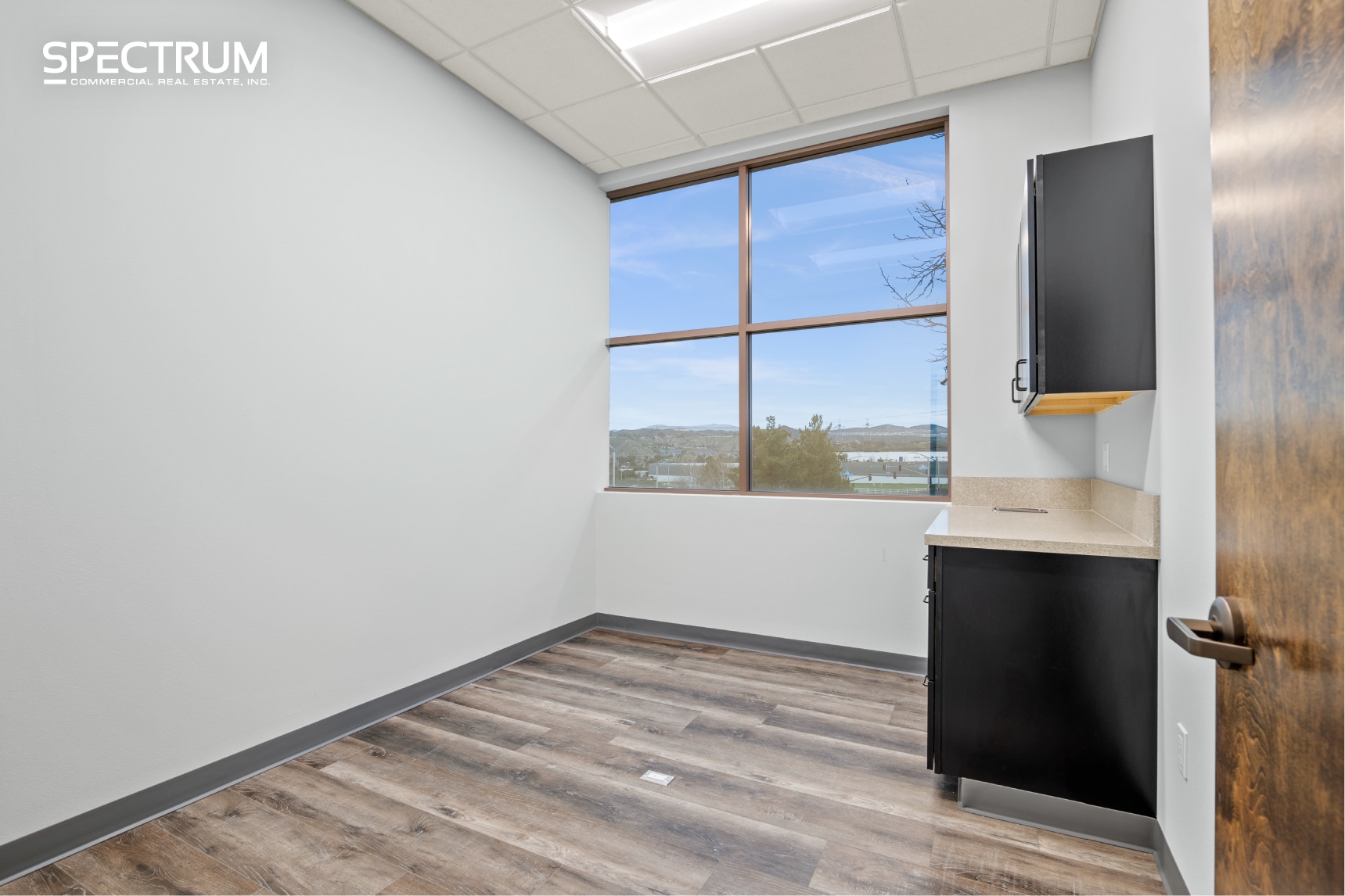 21050 Centre Pointe Pky, Santa Clarita, CA à louer Photo intérieure– Image 1 sur 2