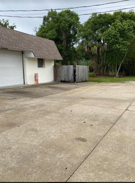 184 N Center St, Pierson, FL à vendre - Photo de l’immeuble – Image 3 sur 17