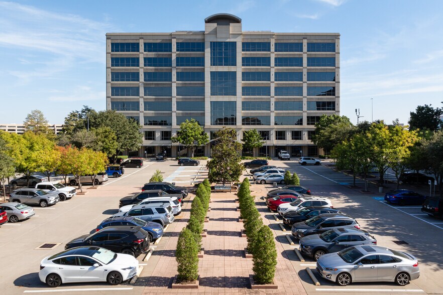 6333 N State Highway 161, Irving, TX à louer - Photo principale – Image 1 sur 16