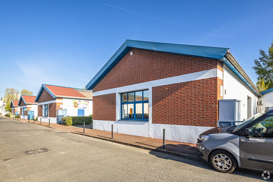 114-126 Avenue D'Alfortville, Choisy-le-Roi à louer - Photo de l’immeuble – Image 3 sur 9