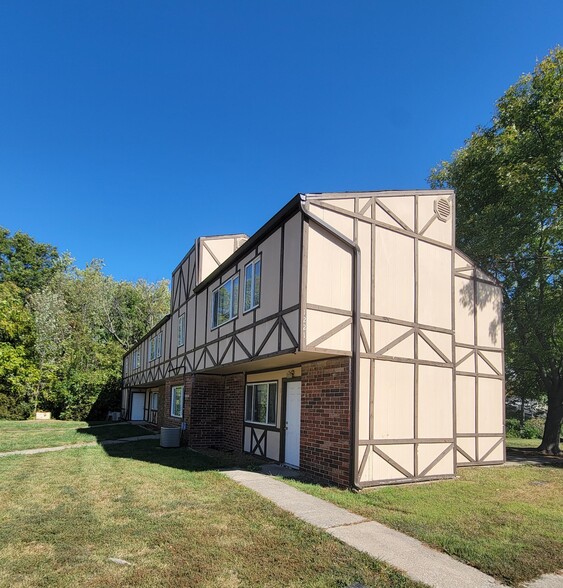 1221 W Breckenridge Dr, Mexico, MO à vendre - Photo principale – Image 1 sur 1