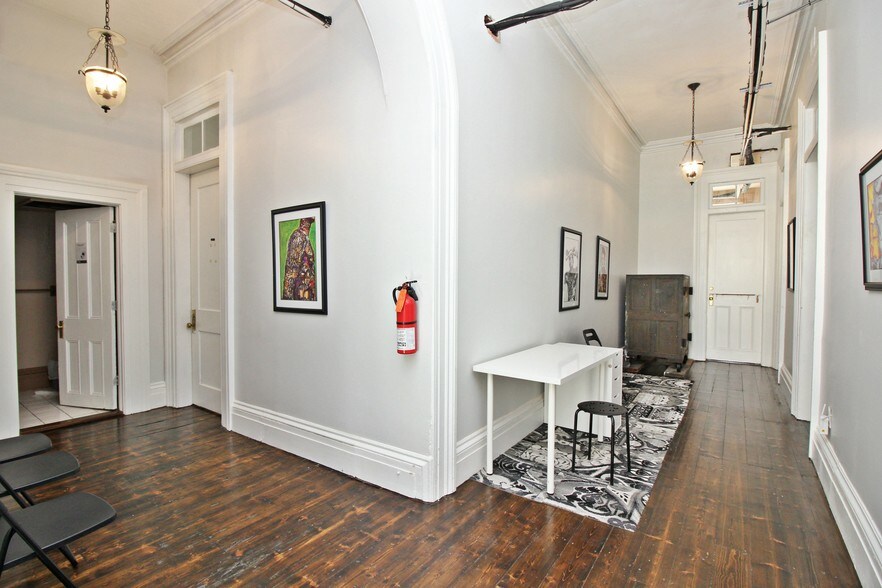 1008 Main St, Peekskill, NY à vendre - Photo intérieure – Image 2 sur 14