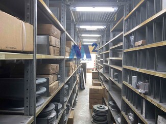 Plus de détails pour Industriel/Logistique à louer