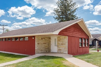 Plus de détails pour 506 Main St, Hollandale, WI - Bureau à vendre
