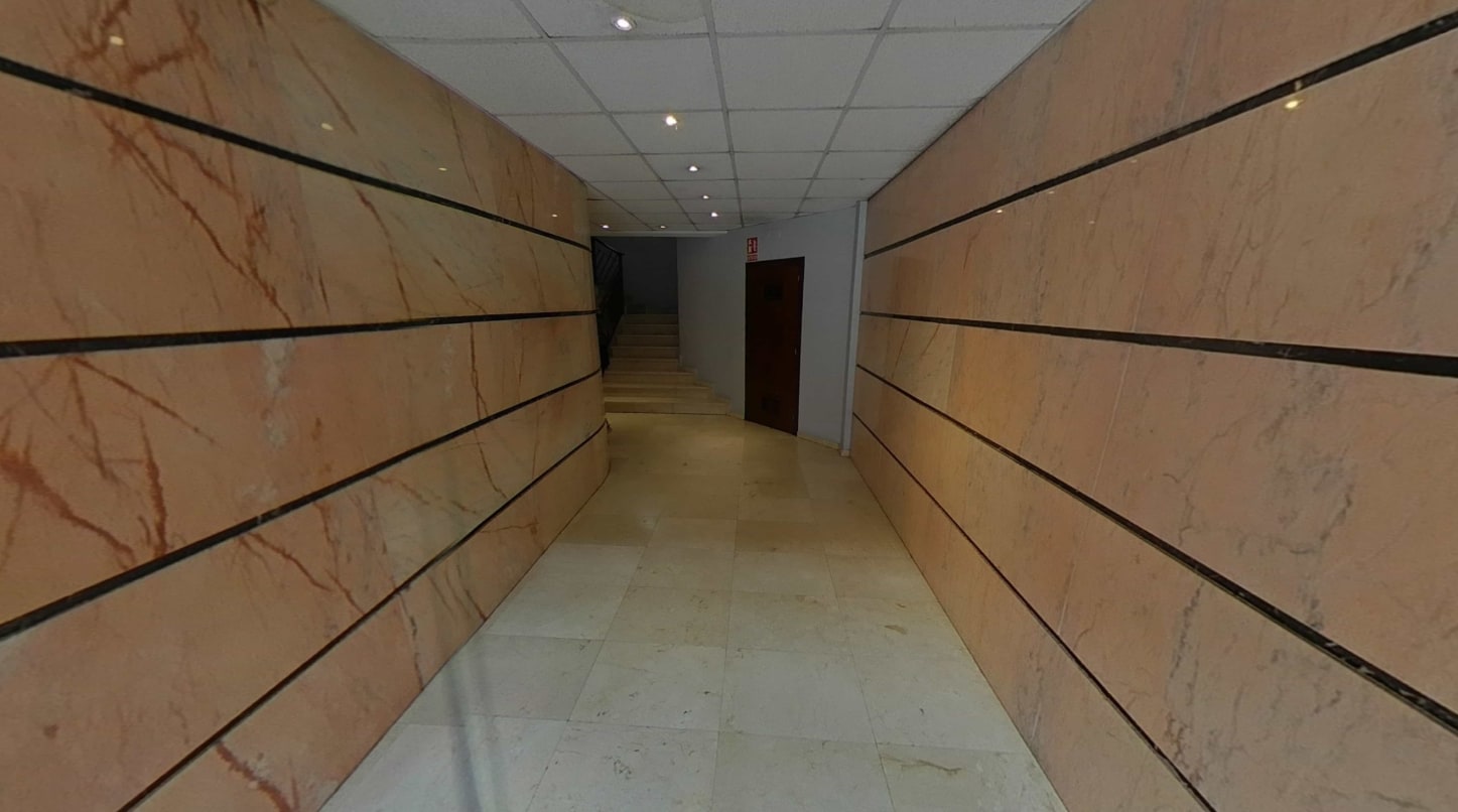 Mollet del Vallès, BAR 08100 - Lot Puerta 06, Esc. 1 - - Hall d’entrée - Image 2 of 23