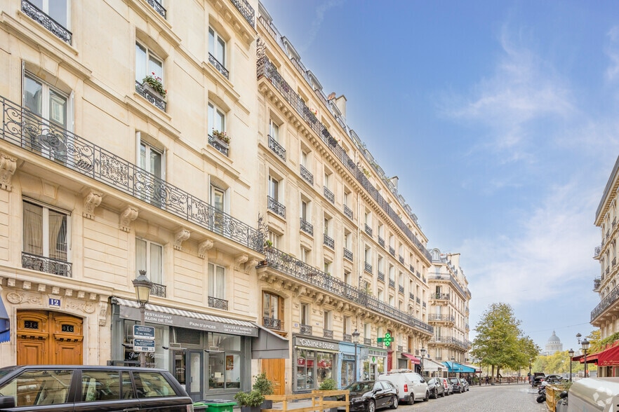 Rue Jean Du Bellay, Paris à vendre - Photo de l’immeuble – Image 2 sur 4