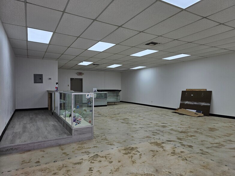 1508 Bandera Rd, San Antonio, TX à louer - Photo de l’immeuble – Image 2 sur 5