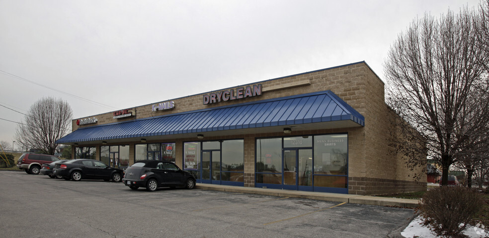 12300-12316 Dorsett Rd, Maryland Heights, MO à louer - Photo de l’immeuble – Image 1 sur 5