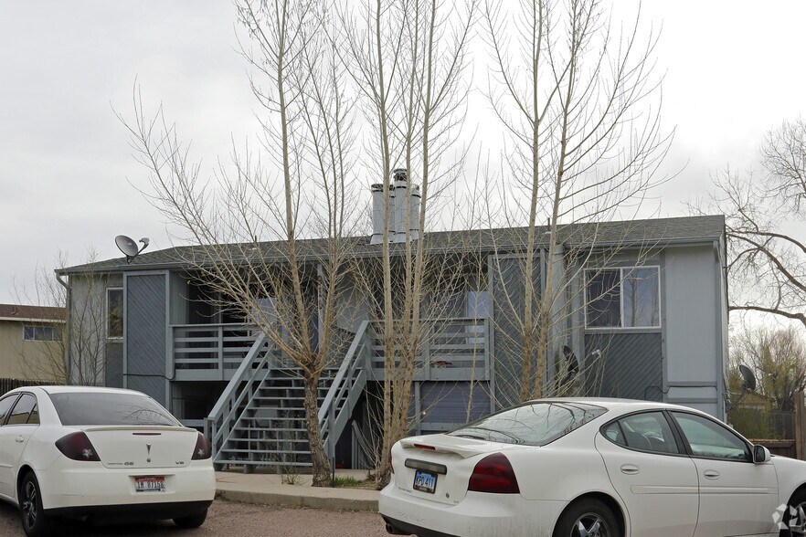 915 Hathaway Dr, Colorado Springs, CO à vendre - Photo principale – Image 1 sur 4