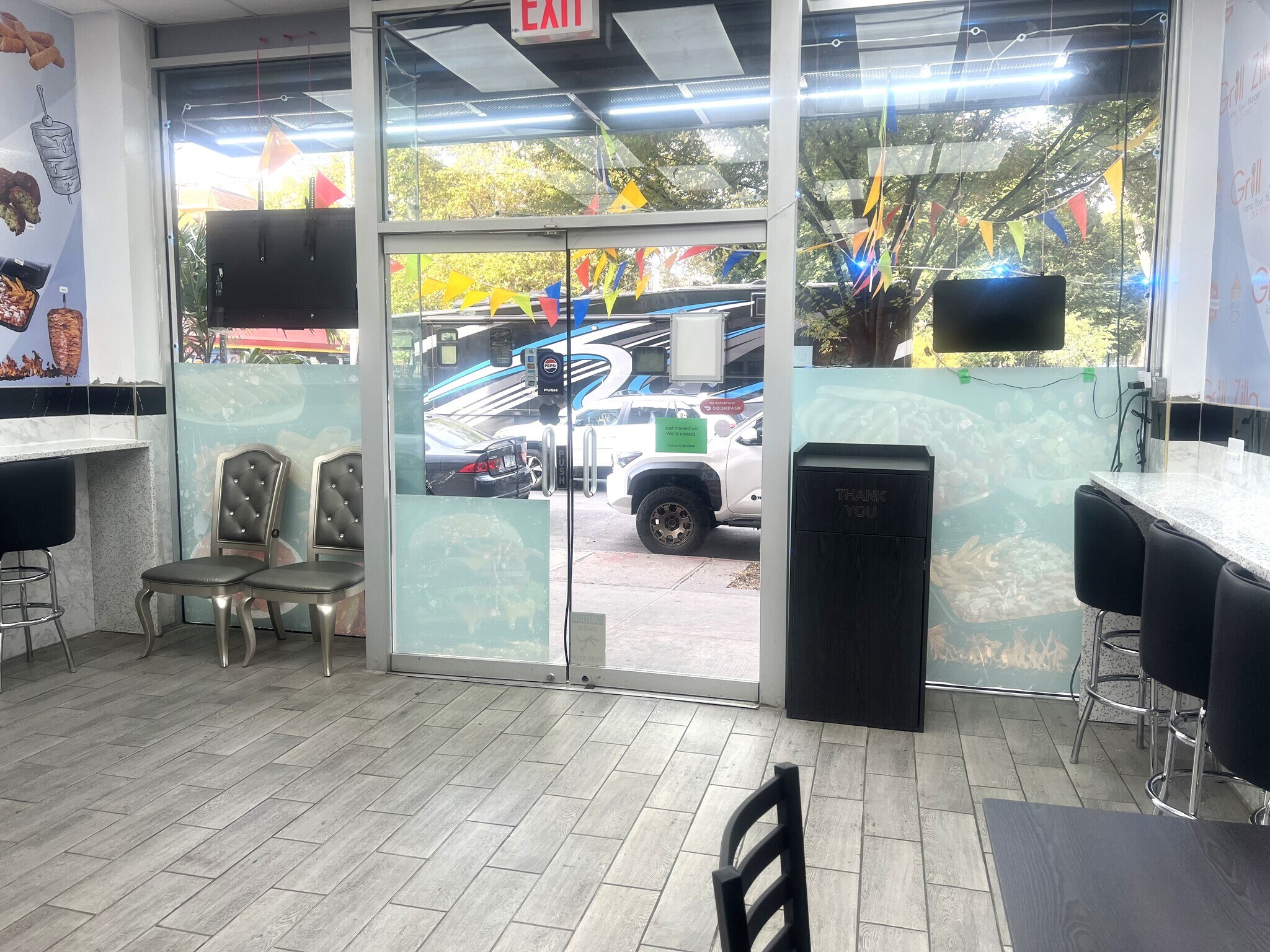 244 Knickerbocker Ave, Brooklyn, NY à louer Photo intérieure– Image 1 sur 5