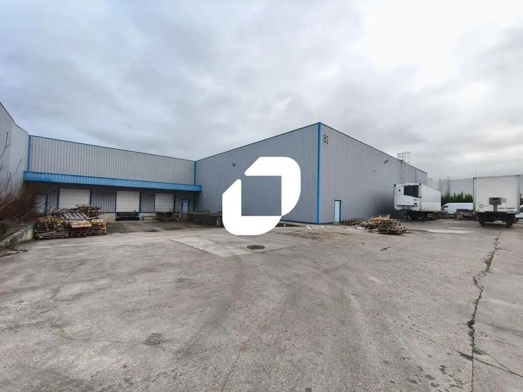 Local d’activités dans Santeny à louer Photo de l’immeuble– Image 1 sur 6